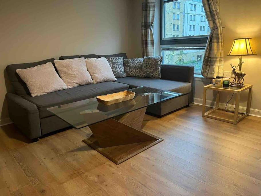 Modern Edinburgh Apartment 2 Bedrooms & Two Bathrooms Zewnętrze zdjęcie