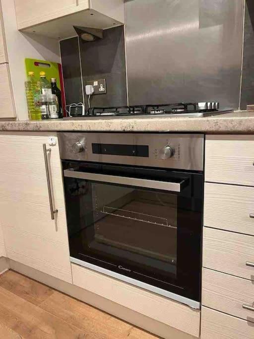 Modern Edinburgh Apartment 2 Bedrooms & Two Bathrooms Zewnętrze zdjęcie